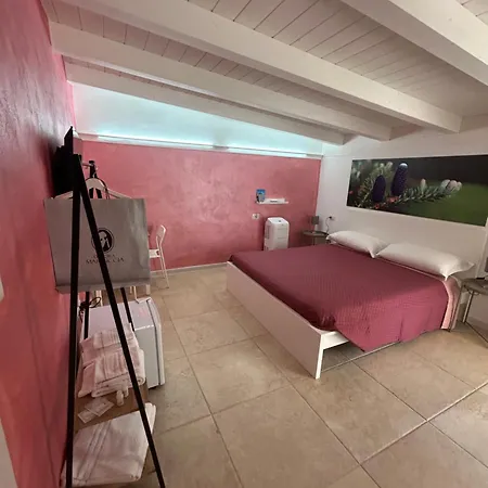 Le Dimore Di Mariuccia 2 Bed & Breakfast *