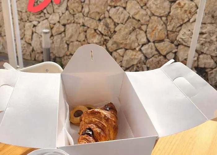 Le Dimore Di Mariuccia 2 Bed & Breakfast Monte Sant'Angelo